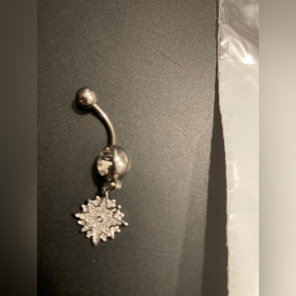 Belly button ring. Dangle style.NWOT. See pictures for design details - Picture 1 of 3